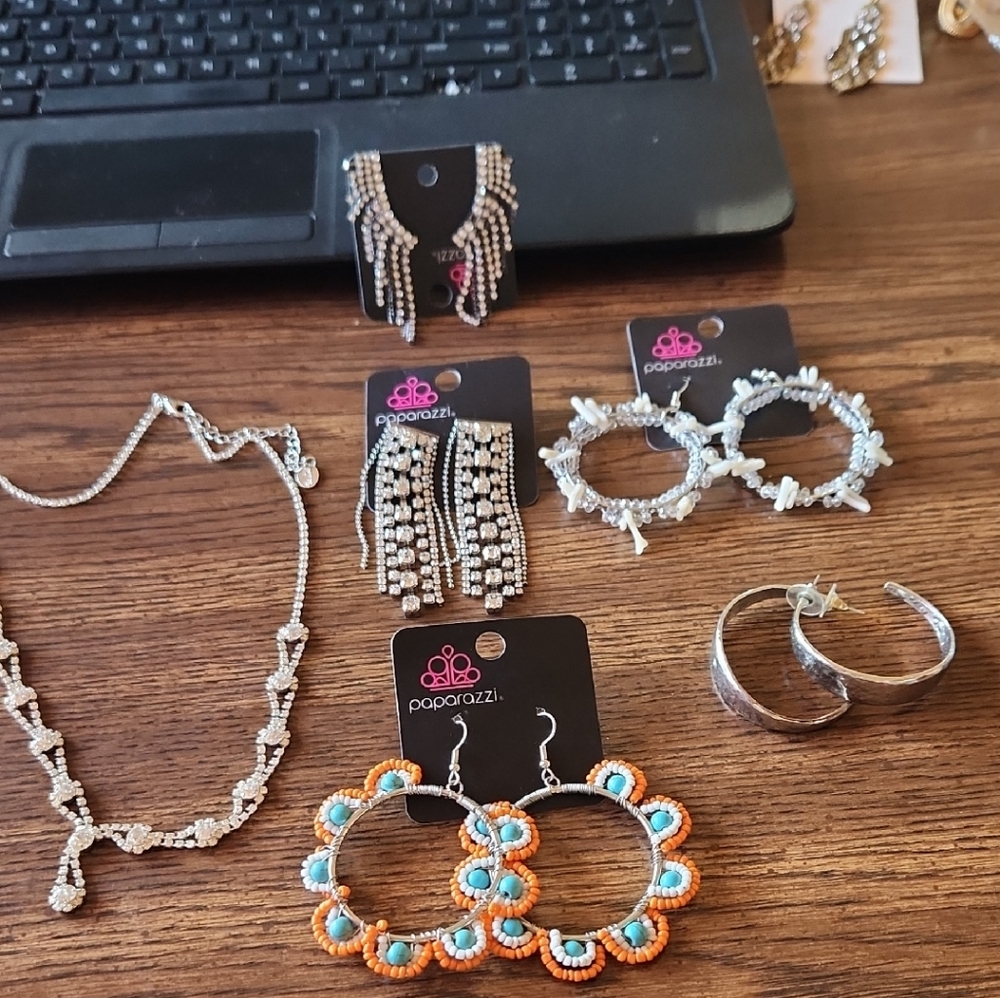 Lot Of Paparazzi SILVERS, RHINESTONES  BEADED earrings Collection Icing Necklace